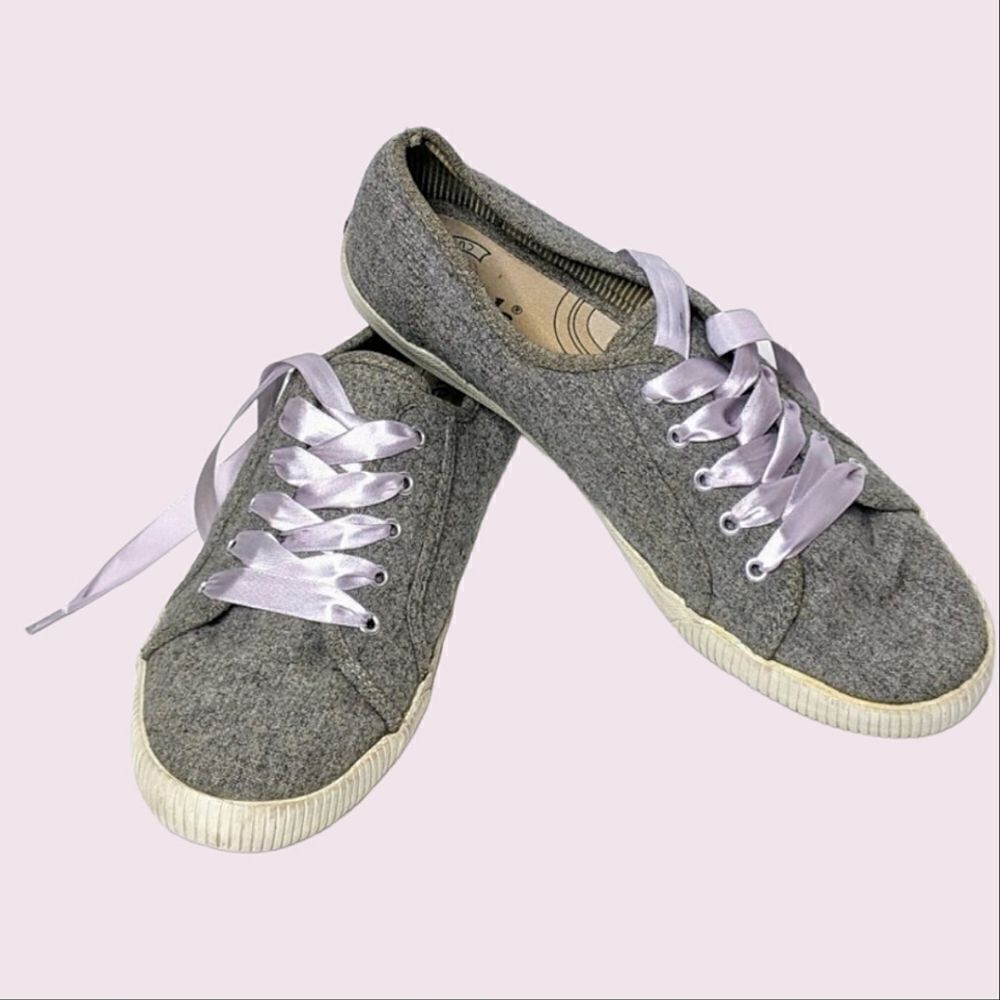 Vintage Keds Grey Wool Ribbon Tie Up Sneakers size 9.5